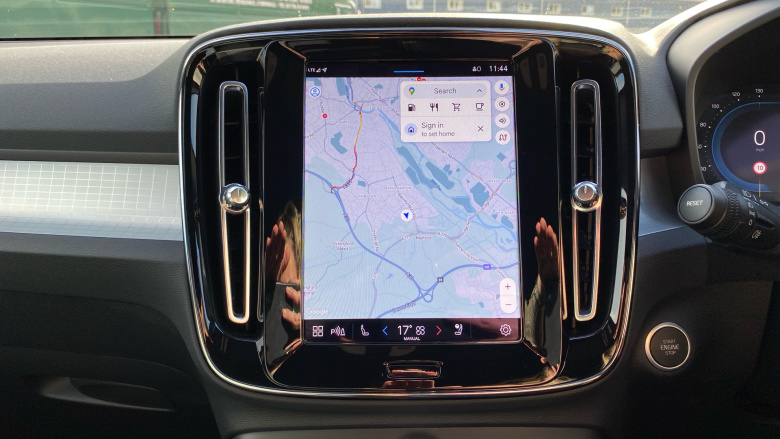 Volvo XC40 2.0 B3P Core 5dr Auto Petrol Estate